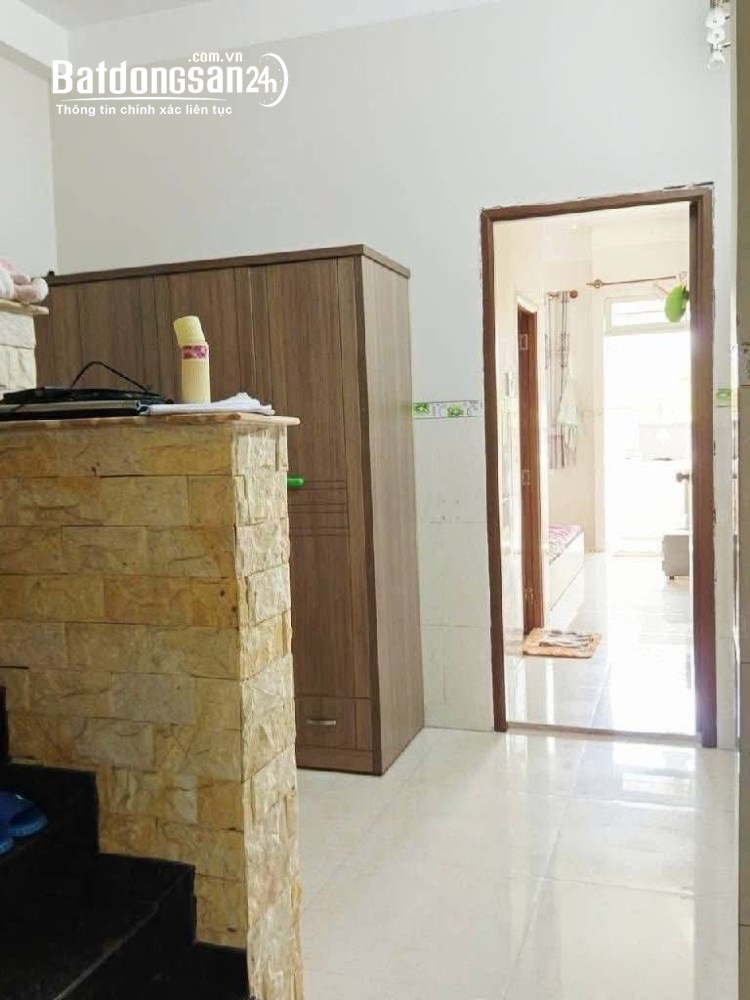 Bán nhà 40m2, 5PN, cứng cáp, giá tốt, Phường Diên Hồng (Quận 10 cũ), TP Hồ Chí Minh