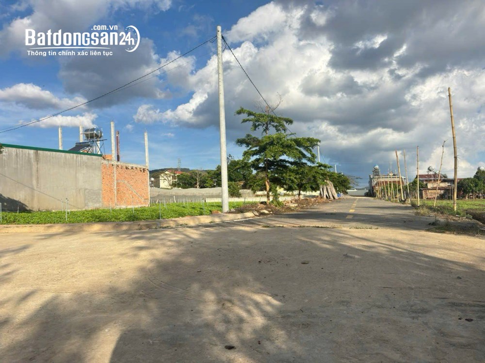 Bán lô góc view sông, gần KCN Phú Hội, dân cư đông, H. Đức Trọng cũ, Tỉnh Lâm Đồng.