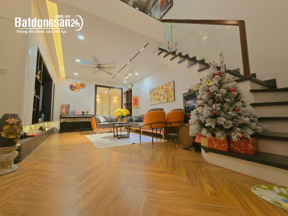 Bán nhà đẹp, thiết kế hiện đại, full nội thất, sẵn sổ đỏ, sẵn sàng giao dịch, P. Xuân Đỉnh, Hà Nội.