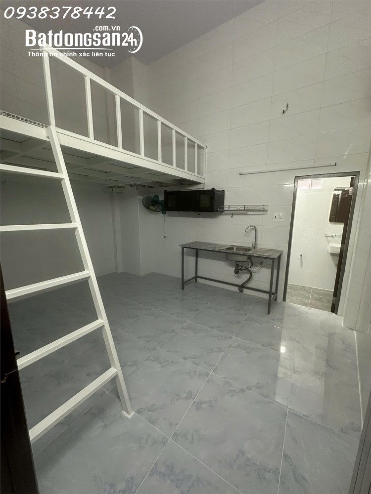 Cho thuê phòng 23m2, nội thất cơ bản, gần nhiều tiện ích, khu vực an ninh, P. Hòa Hưng, TP HCM.