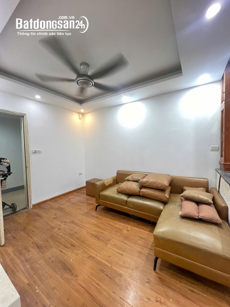 Căn hộ 70m2, sẵn đồ, SĐCC, pháp lý chuẩn, giá chỉ 3,x tỷ, KĐT Đặng Xá 2, Xã Gia Lâm, HN.