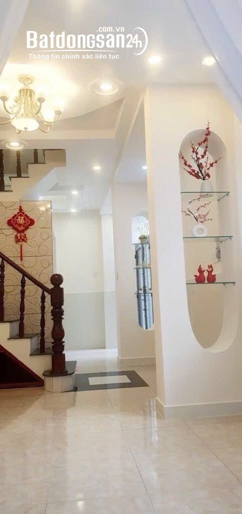 Bán nhà 1 trệt 2 lầu có sân thượng, 3PN, vị trí đẹp, sổ hồng riêng, P. Chánh Hưng (Quận 8 cũ).
