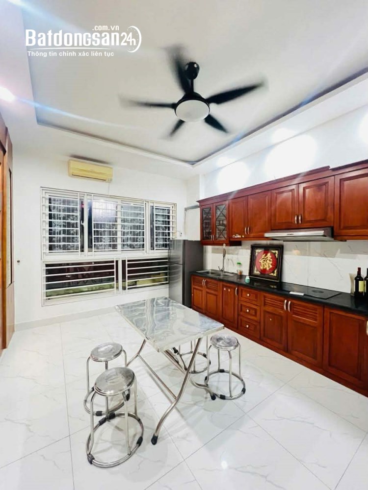 Bán gấp nhà mới 5 tầng, 35m2, lô góc thoáng, ngõ thông kinh doanh, P. Xuân Đỉnh, Hà Nội.