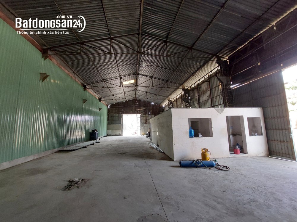 Cho thuê kho 300m2, vị trí trung tâm, 15tr/tháng, P. Cẩm Lệ, TP Đà Nẵng.