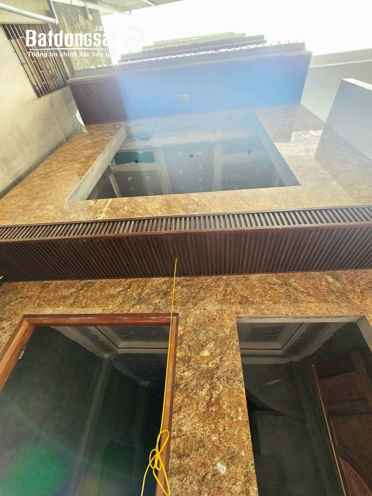 Bán gấp nhà đang xây 6 tầng, thang máy, ô tô đỗ cổng, giá 13 tỷ, P. Xuân Đỉnh, Hà Nội.