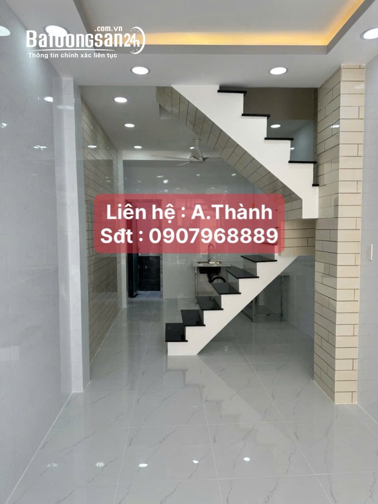 Bán nhà mới 3m x 12m, 1 trệt 1 lầu, khu vực sầm uất, gt thuận tiện, P. Bình Tiên, TP. HCM.