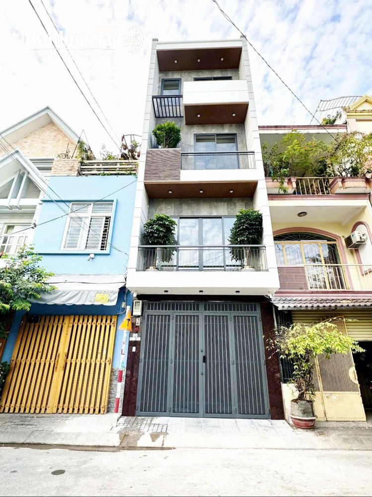 Nhà 17,8 tỷ - 4x15m, 3 lầu - mặt tiền đường 13, CXNH, P. Phú Thuận, TP HCM.
