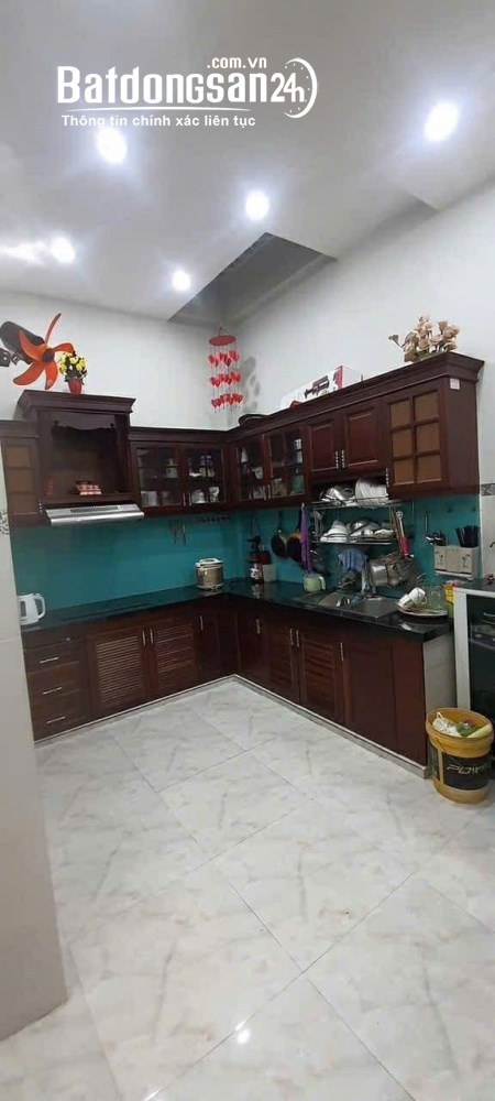 Bán nhà 4 tầng, 5PN, ô tô ngủ trong nhà, nội thất gỗ cao cấp, P. Hiệp Bình, TP. HCM.