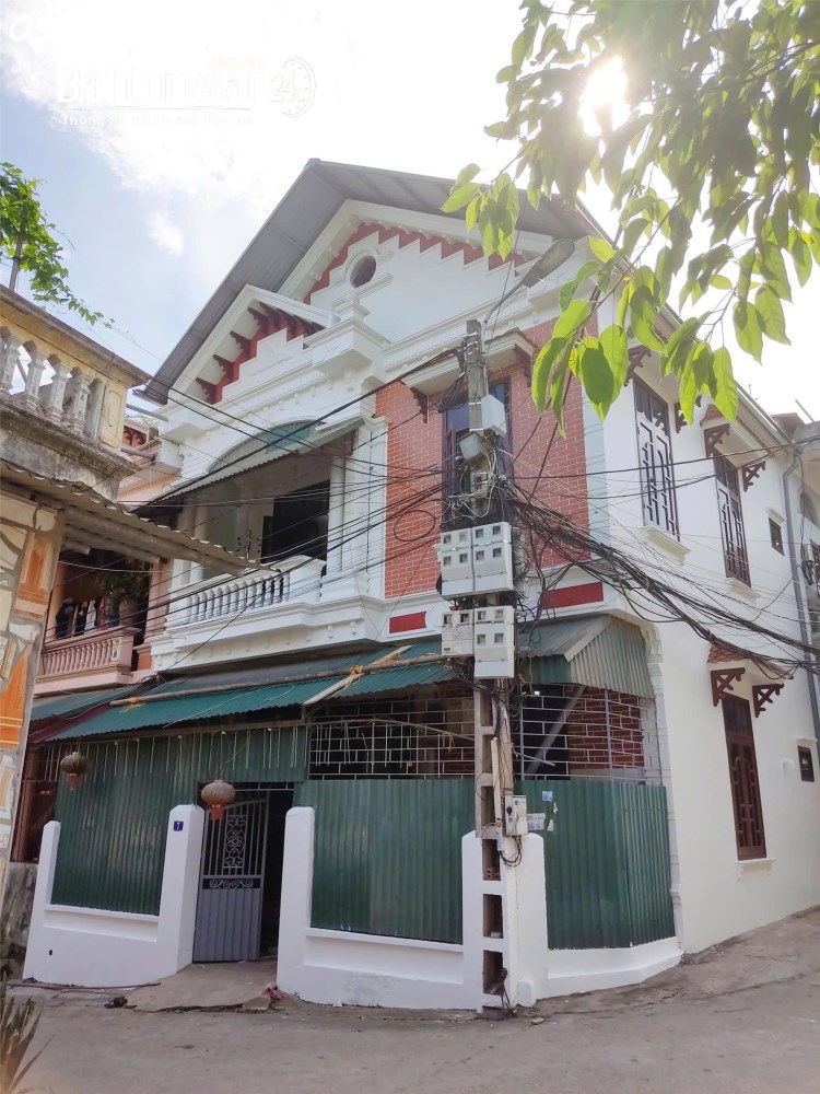 Chính chủ bán nhà 2 mặt tiền 60m2, nhiều tiện ích xung quanh, P. Việt Trì, Tỉnh Phú Thọ.