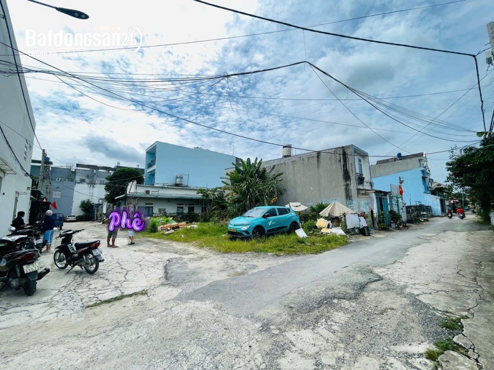 Chính chủ bán gấp lô đất góc 2 mặt tiền đẹp, 102m2, giá 5,75 tỷ, P. An Phú Đông, HCM.