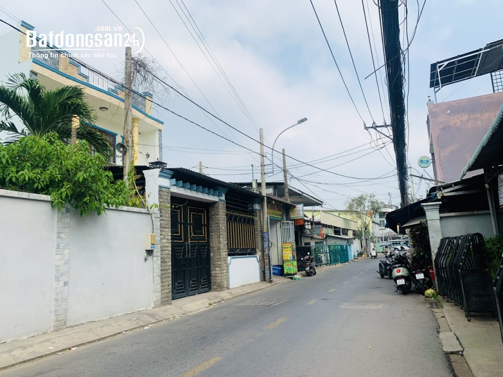 Bán nhà 3 tầng, 4PN, giá chỉ 7,35 tỷ, P. Hiệp Bình, TP Hồ Chí Minh.
