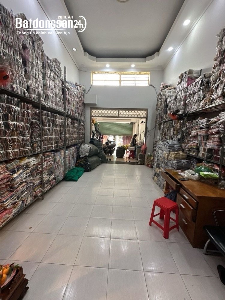 HÀNG XÓM TTTM Tân Bình, mặt tiền đẻ trứng vàng trong tương lai, 71m2x4 tầng- 13 tỷ