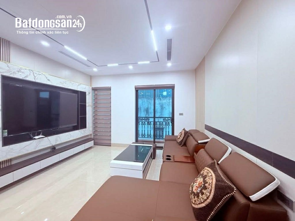 nhà đẹp Hồng Tiến, 50m x 8 tầng, MT 5.5m, full nội thất, ôtô vào nhà