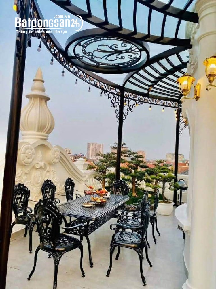 Biệt thự Việt Hưng, lô góc, 4 thoáng, sân vườn, hồ cá Koi, an ninh tuyệt đối