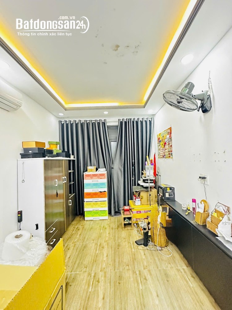 Bán Nhà CX Tự Do Tân Bình - CMT8 - Hẻm Xe Hơi 6M - 42M - 3 PN - Nhỉnh 7 Tỷ