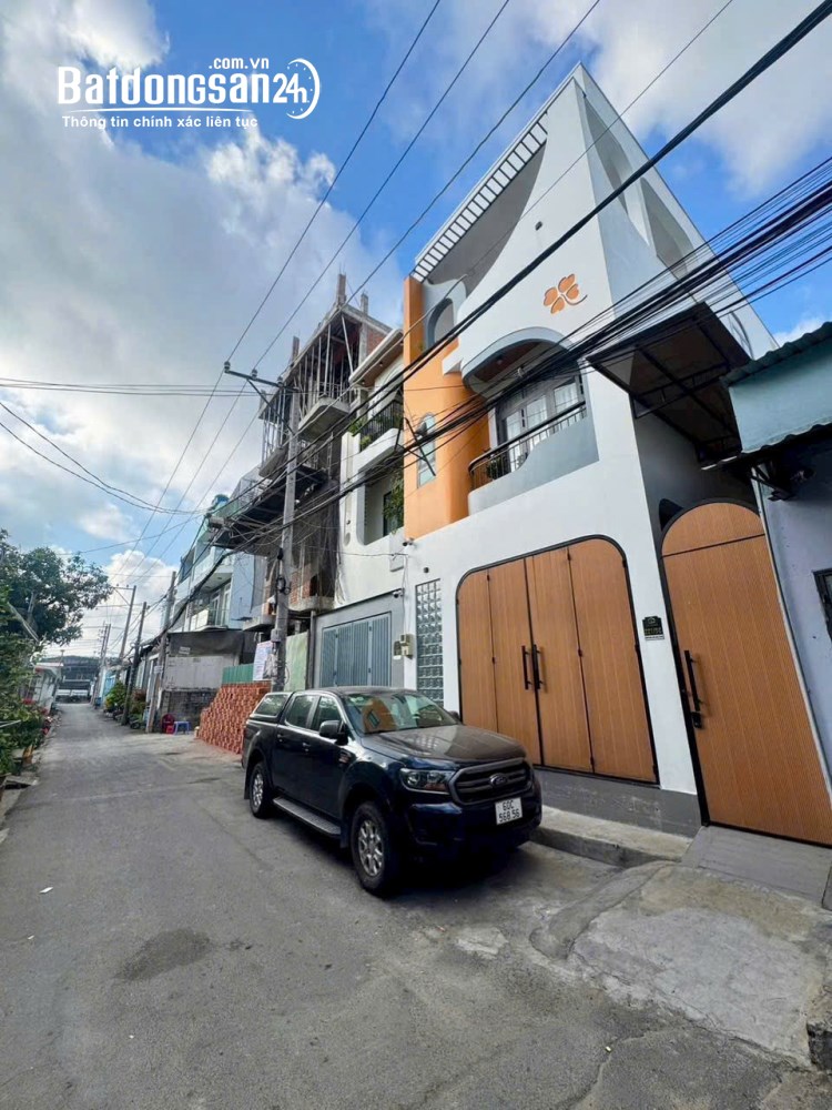 Bán gấp 2 lô đất 68m2 và 86m2, giá cự tốt, Khu vực P. Linh Xuân, HCM.