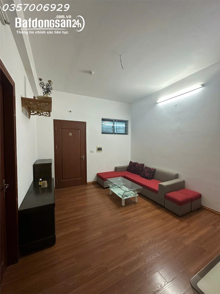 Cho thuê gấp căn hộ 3PN, 74m2, giá 11tr/th, P. Định Công, TP Hà Nội.