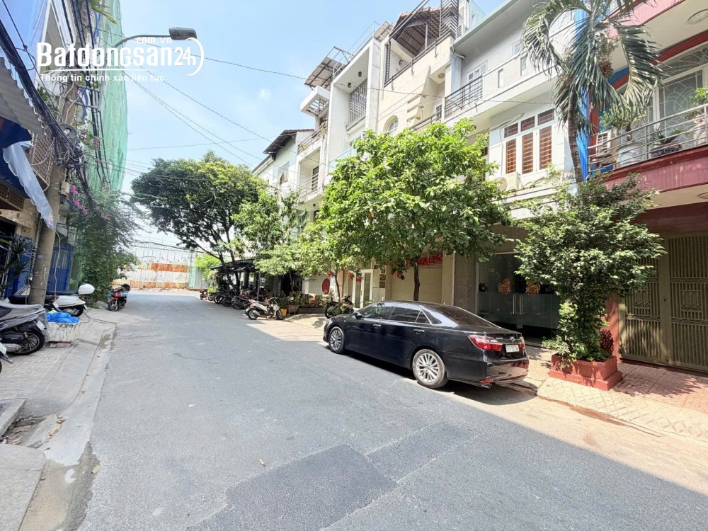 Bán Nhà Tân Bình - Bàu Cát 8 - Hẻm Xe Tải 8M - 62M - 3 PN - 13 Tỷ