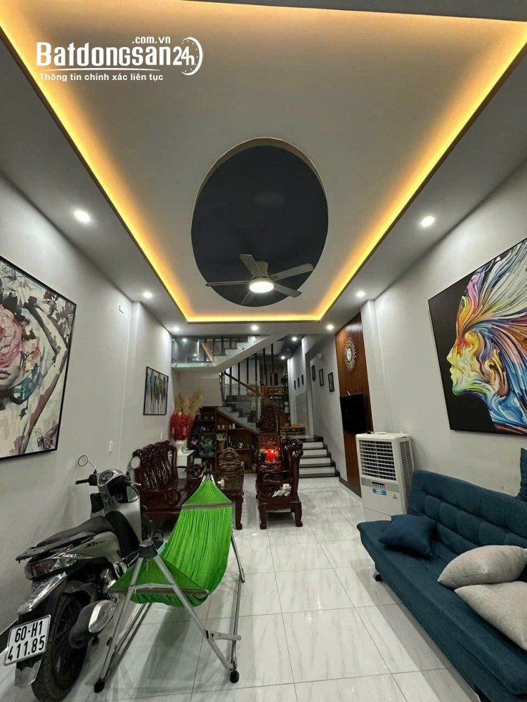 Bán nhà 4 x 16m, sổ riêng thổ cư 100%, nhà 1 trệt 2 lầu thiết kế hiện đại, P. Biên Hòa, Đồng Nai.