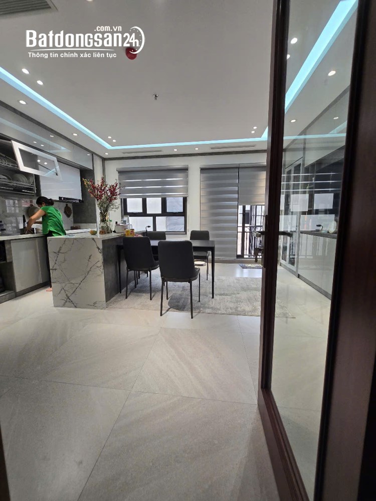 Bán Toà Nhà Phùng Chí Kiên Tạo Dòng Tiền Thu Nhập Cao. Diện tích 93m2 x 8 tầng, 49.5tỷ.