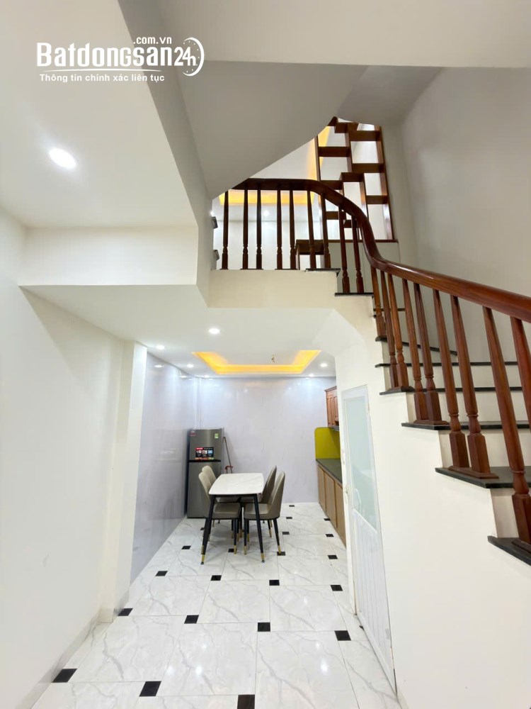 Bán gấp nhà 4 tầng, hơn 6 tỷ, Phường Hà Đông (Q Hà Đông cũ)