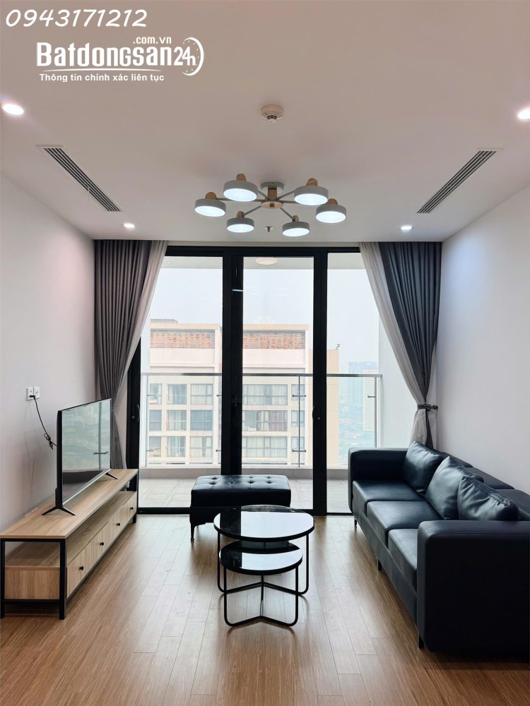  Cho thuê căn hộ Vinhomes Skylake tầng cao view đẹp, DT 96m2, giá 3x tr/th, P. Từ Liêm, Hà Nội
