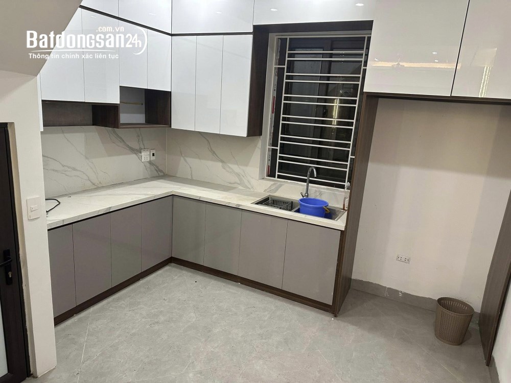 Cho thuê nhà 4 tầng Kim Ngưu, Hai Bà Trưng. Giá: 15tr/ tháng