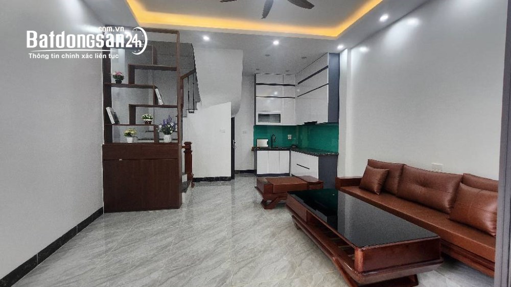 BÁN GẤP CĂN 45m²-5 TẦNG -8.65 TỶ - PHỐ LỤA - VẠN PHÚC - HÀ ĐÔNG