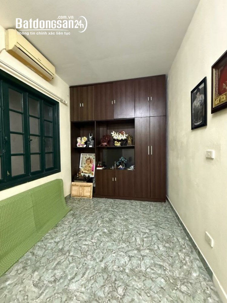 Bán nhà Đội Cấn, gần Lăng Bác, 30m ra phố, 30 m2, mặt tiền 6,1m, giá nhỉnh 7 tỷ