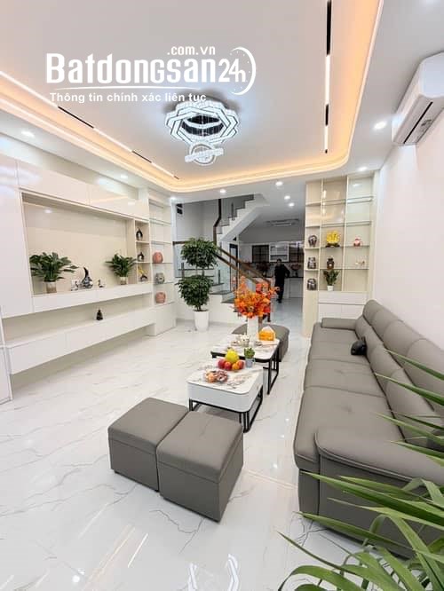 "Bán nhà phố Tô Vĩnh Diện, Thanh Xuân 55m, 5 tầng, mt 4.8m. Giá: 18.9 tỷ