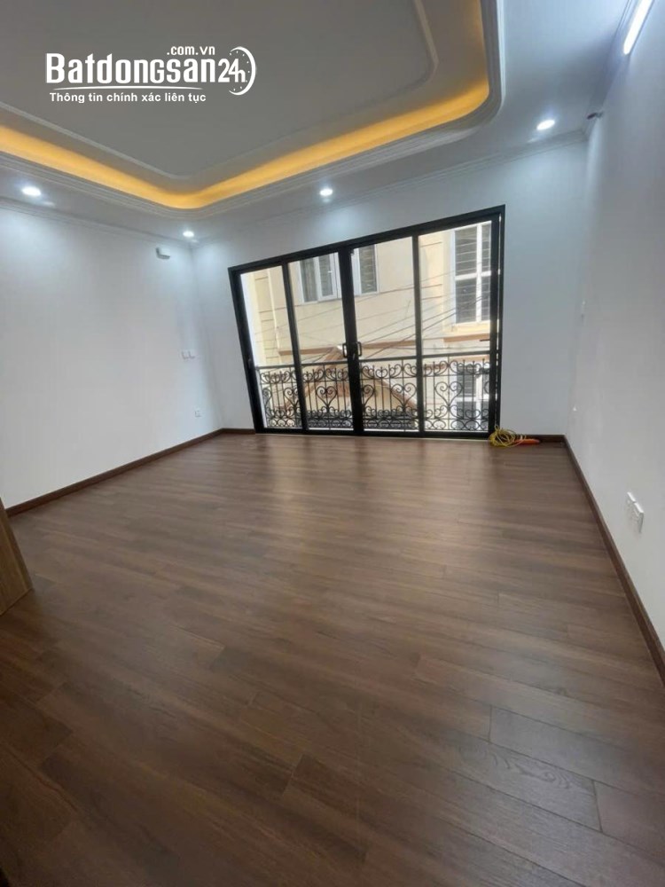 Bán gấp nhà đẹp 7T, 33m2, hơn 10 tỷ, Phường Xuân Đỉnh (Q Bắc Từ Liêm cũ)