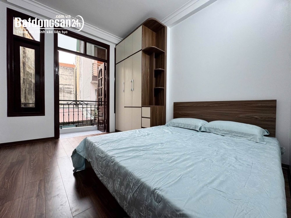 Bán nhà 4T, FULL nội thất, Phường Bồ Đề (Q Long Biên cũ), TP Hà Nội