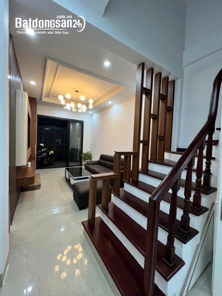 Hơn 14 tỷ có nhà mới 51m2*4T, LÔ GÓC, 3 THOÁNG, NGÕ THÔNG, P. Cầu Giấy, TP Hà Nội