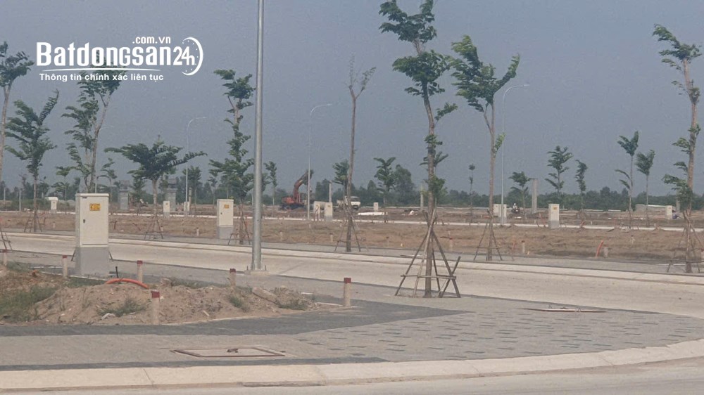 Bán đất Đường ĐT 830, Xã Lương Hòa (Huyện Bến Lức cũ), Tây Ninh chỉ 625 triệu có shr