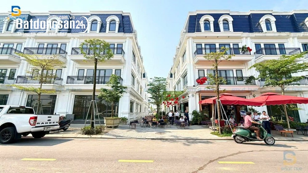 Bán Nhà mặt tiền 132m2, 4 tầng, Phường Phú Xuân (TP Huế cũ)