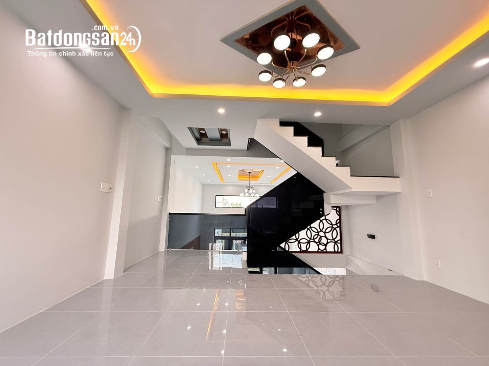 Nhà mặt tiền 110m2, giá tốt, Đường Bùi Công Trừng, Xã Hóc Môn, TP Hồ Chí Minh