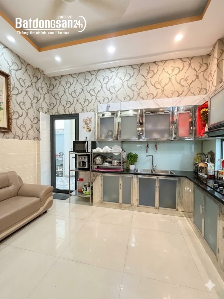 Bán nhà 65m2, xây 4 tầng, full công năng, P. Tân Hòa (Q Tân Bình cũ), TP HCM.