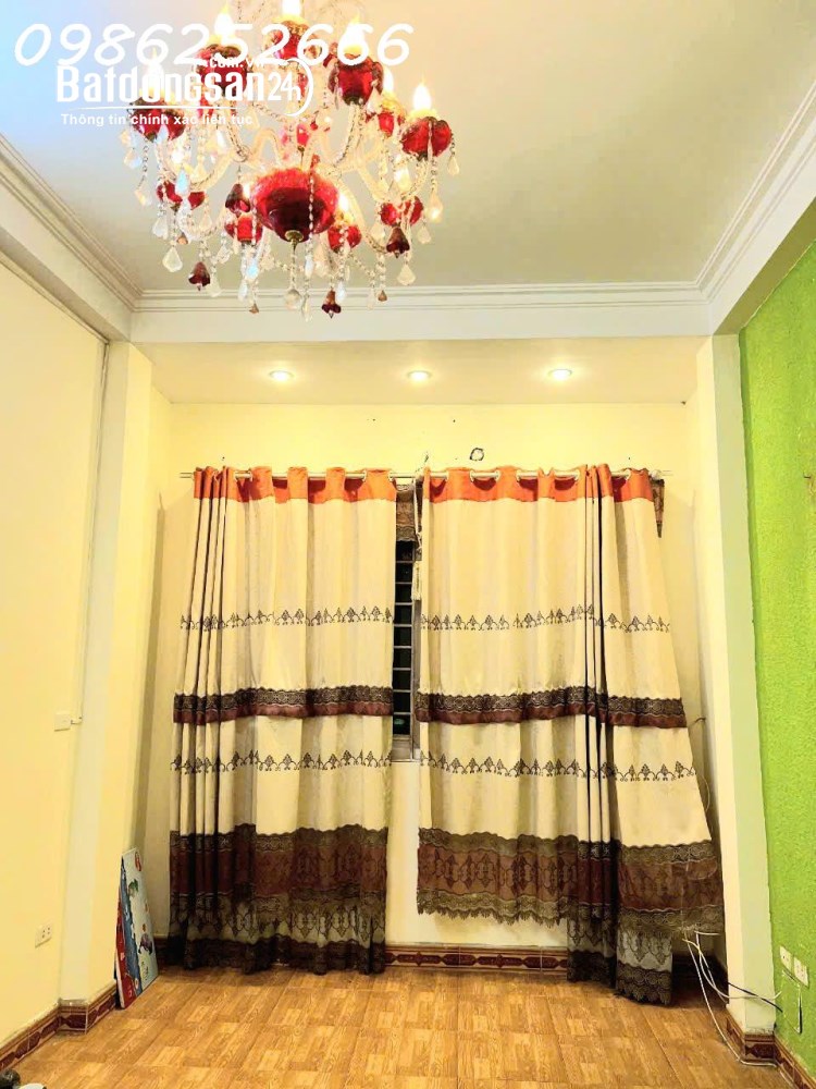 CHO THUÊ NHÀ ĐẸP MẶT TIỀN RỘNG, GIÁ 13,5 TRIỆU/THÁNG, P. Ngọc Hà, Hà Nội