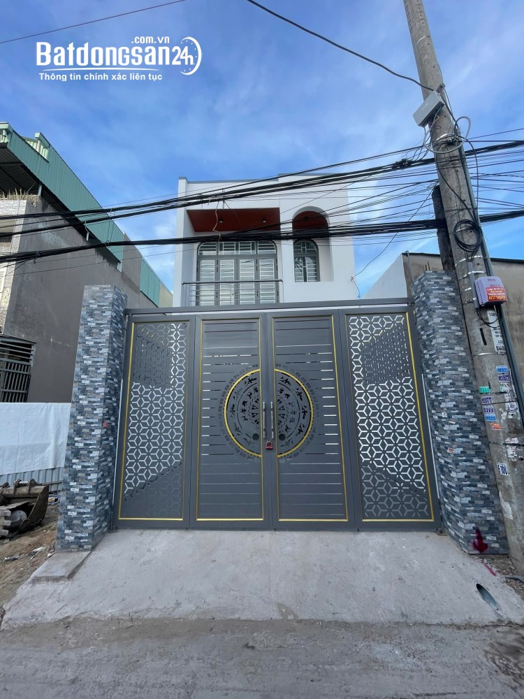  Bán nhà 1 Trệt 1 lầu, thổ cư đường ô tô, 100m2, chỉ 2,55 tỷ, P. Biên Hòa, Đồng Nai