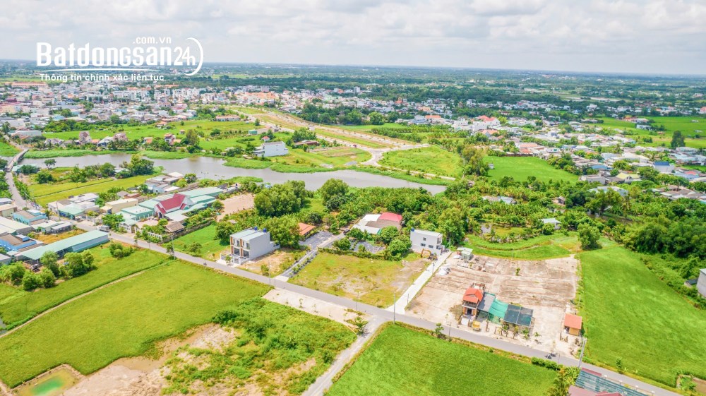 Bán đất 4m x 35m, giá 2,6 tỷ, Xã Cần Đước (Huyện Cần Đước cũ), Tỉnh Tây Ninh