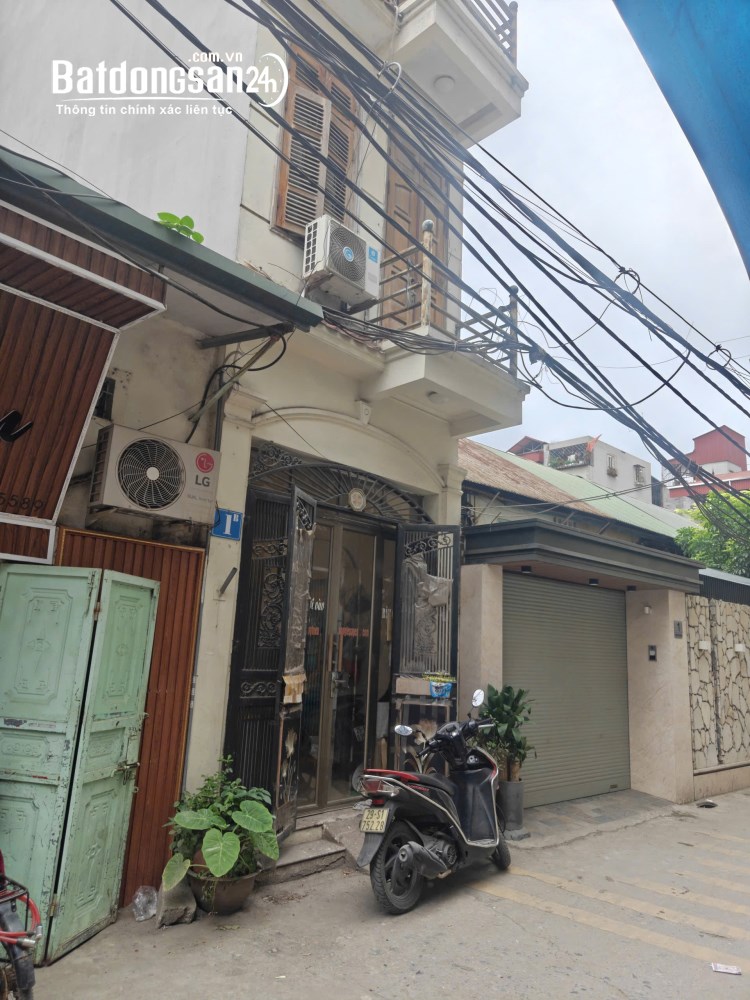 BÁN NHÀ 4T, 27m2, SỔ ĐỎ, CHỈ 7,65TỶ,TẠI 1B NGÕ 260 TÂN MAI, HOÀNG MAI.
