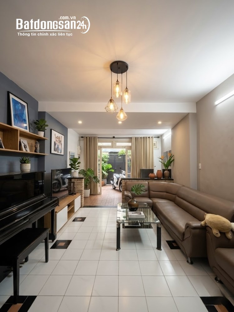 Hàng xóm CƯ XÁ LỮ GIA - Lý Thường Kiệt - 90m2, giá 13 tỷ, giếng trời đón sáng, P.Tân Hòa, HCM.