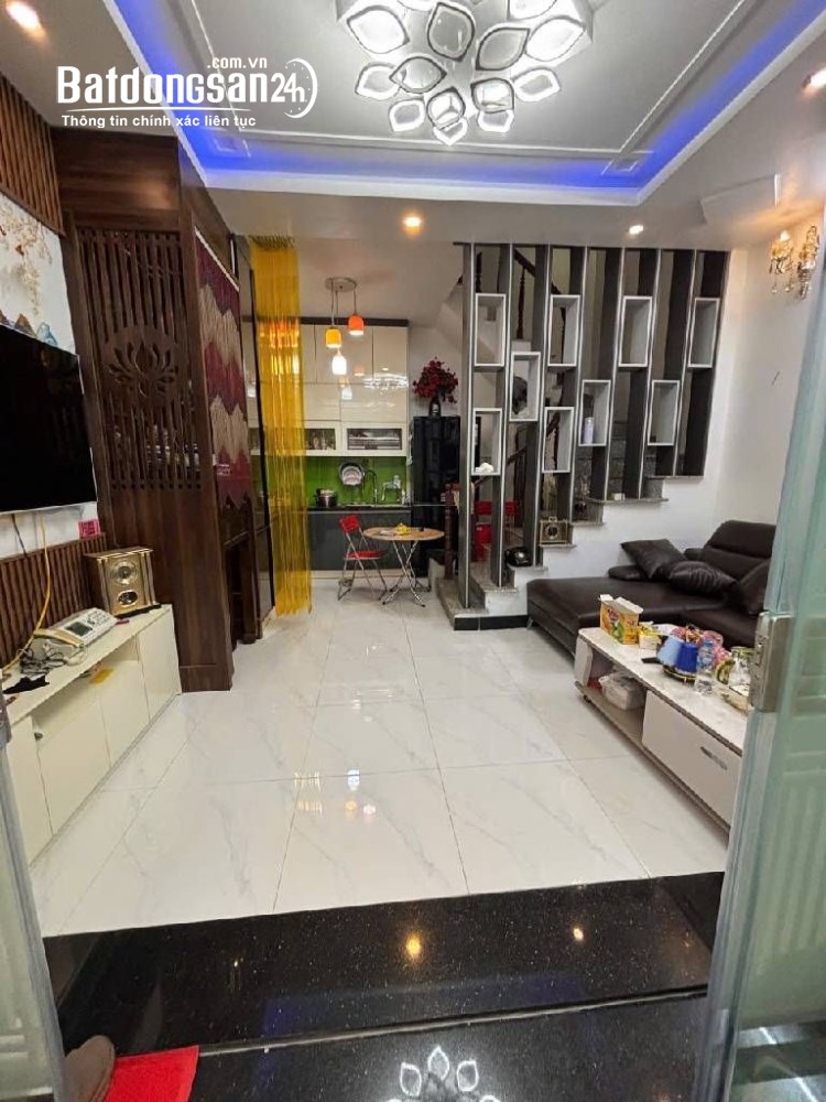 TRUNG TÂM VĂN QUÁN - 5 TẦNG - DÂN XÂY HIỆN ĐẠI - 41m2 - 9.4 TỶ - FULL ĐỒ, TP. Hà Nội
