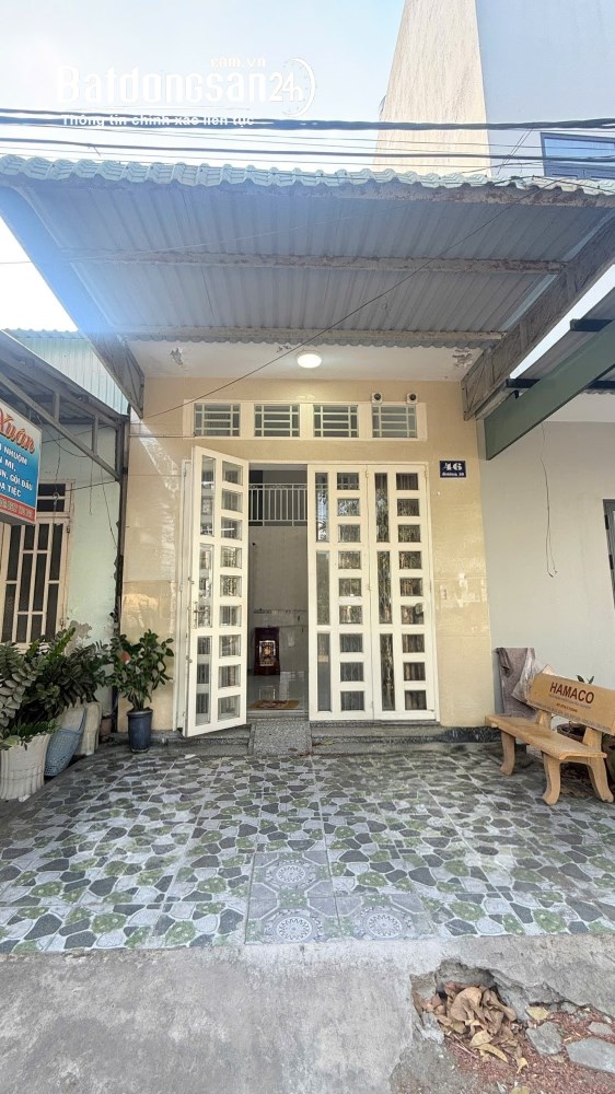 Nhà nguyên căn, Full nội thất, Đối diện công viên, gần chợ & 4 trường, P. Tân An, Cần Thơ.