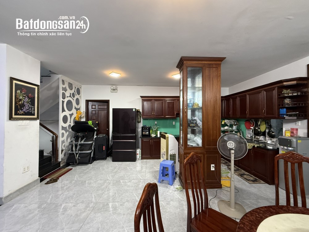 Bán nhà mặt tiền Đường 39, P. Tân Hưng (Q.7 cũ), HCM - DT 144m2 (8x18m) - Giá 29 Tỷ