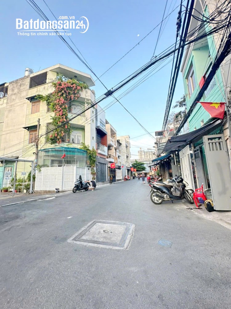 Chính chủ bán nhà Hẽm Xe Hơi ra vào thoải mái Lê Văn Lương. Quận 7