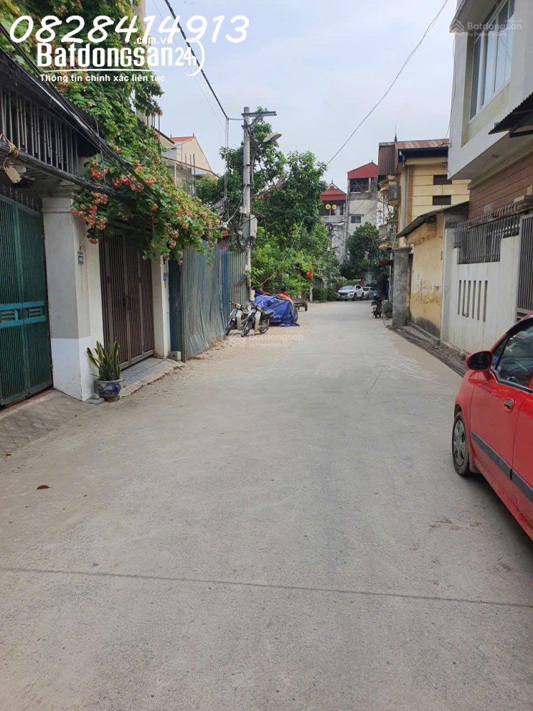 Bán nhà đất 3 tầng mặt tiền đường kè bờ sông tại thị trấn Đông Anh, DT 79.6 m2, 15 tỷ