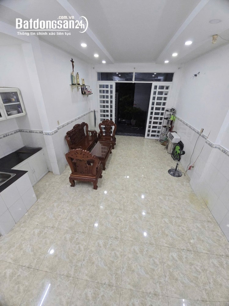 Bán nhà mt 42m2, giá 5,8 tỷ, Trần Văn Quang, P. Bảy Hiền (Q Tân Bình cũ).