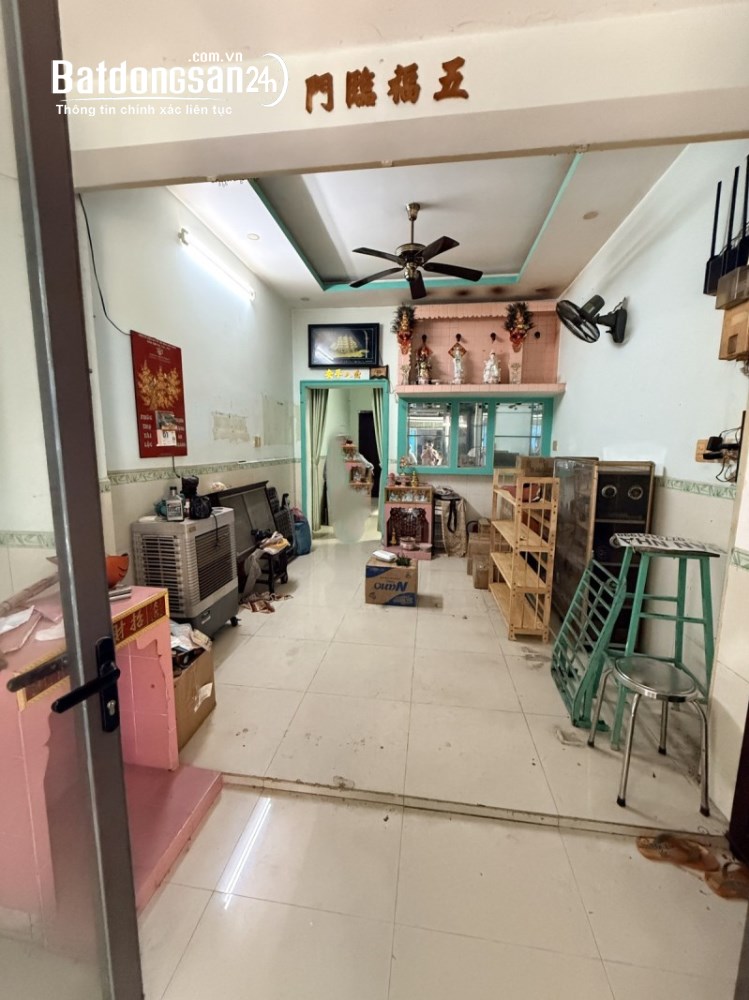 Bán nhà trung tâm Quận 11 – 50m2, 4 tầng, 4PN, sổ hồng riêng