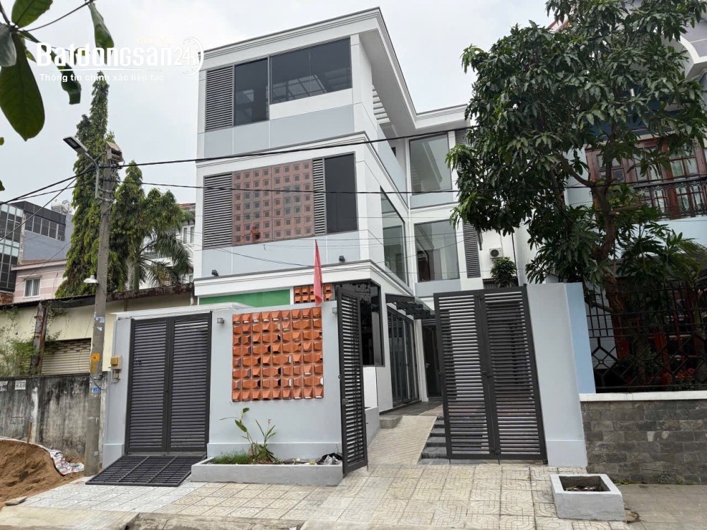 Nhà 9x17,5m 3 lầu Nguyễn Văn Quỳ Phường Phú Thuận Quận 7. giá 19 tỷ